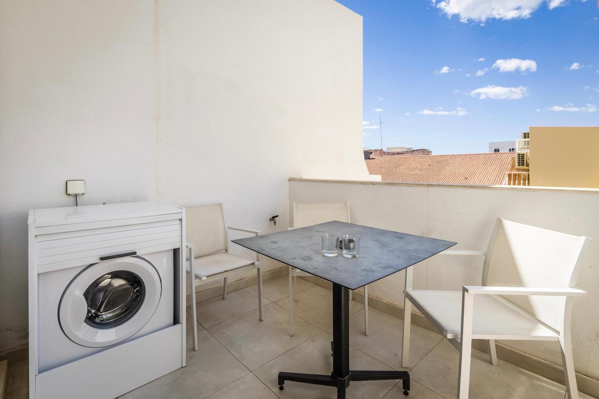 Dorris'S Apartment 5 Min Walk From St Julians San Ġwann Eksteriør billede